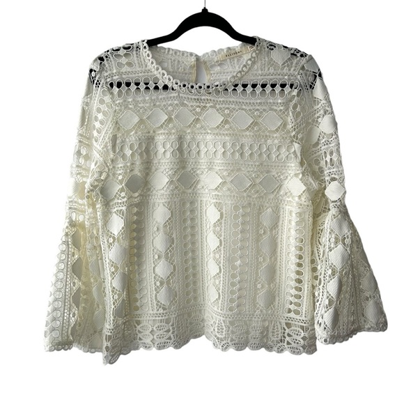 ELLISON Ivory Cream Boho Lace Crochet Bell Sleeve Top Women's Size Large - Picture 1 of 7